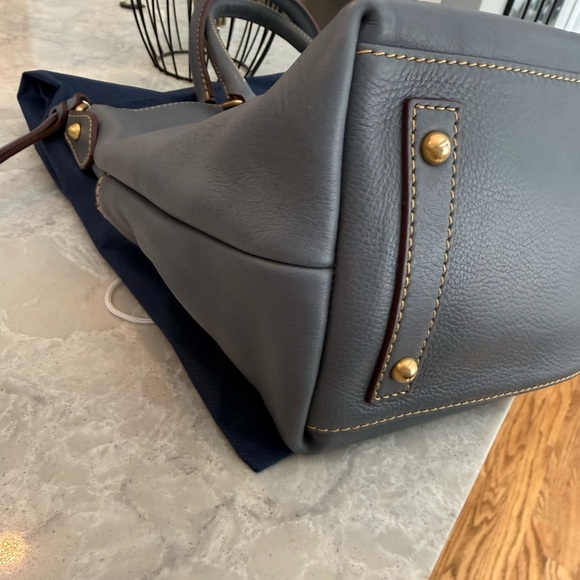 Dooney and Bourke Florentine Dillen double pocket satchel/tote - Picture 5 of 7